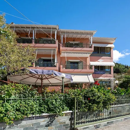 Nontas 24 Kalamitsi (Lefkada)